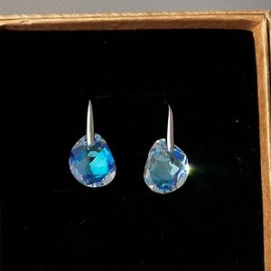 Swarovski swan galet earrings crystal blue